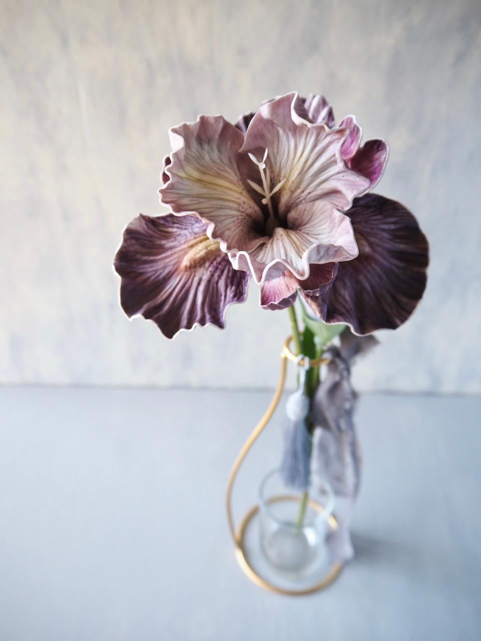 【ビアデッドアイリス】setゴールドワイヤーフラワーベースアレンジ | 3枚目