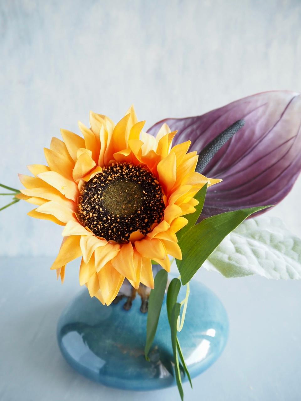 【花器付き】笹の葉とひまわりとアンスリュームの夏の和風アレンジ | 12枚目