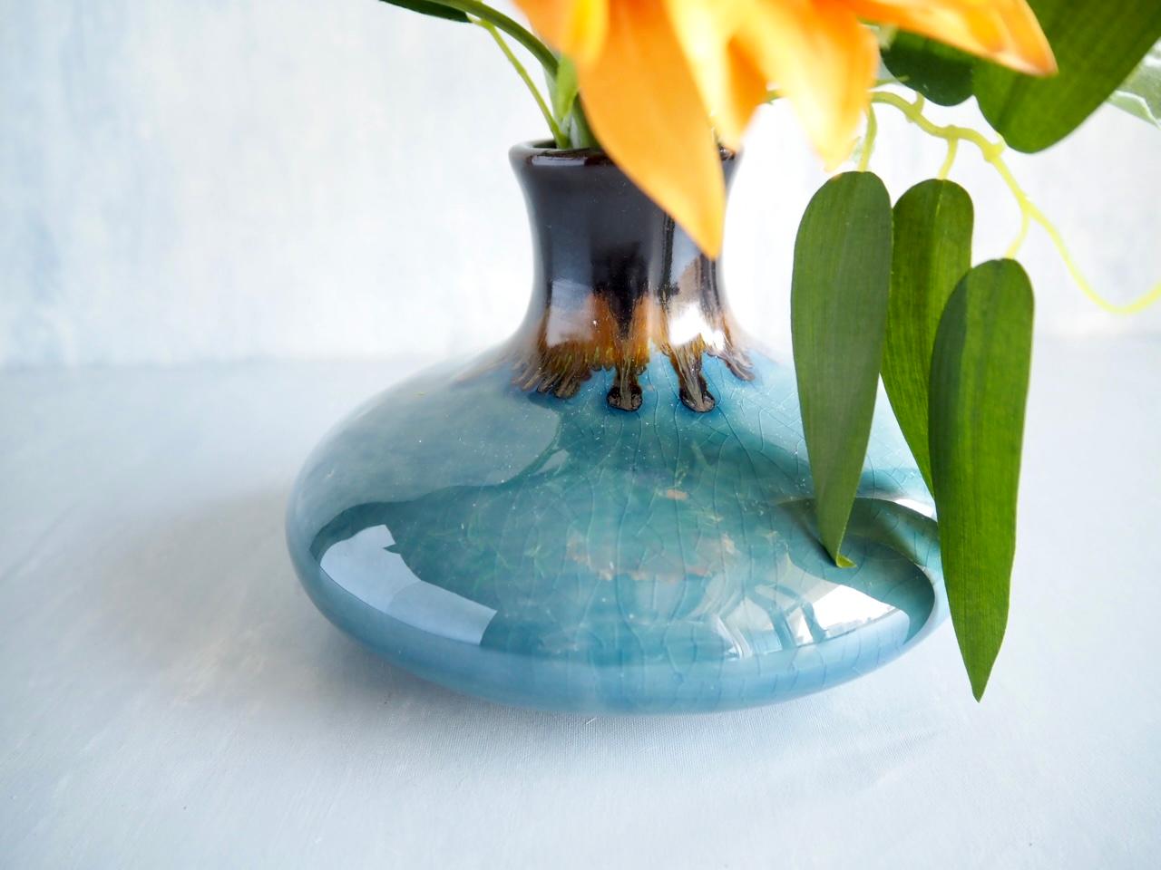 【花器付き】笹の葉とひまわりとアンスリュームの夏の和風アレンジ | 7枚目