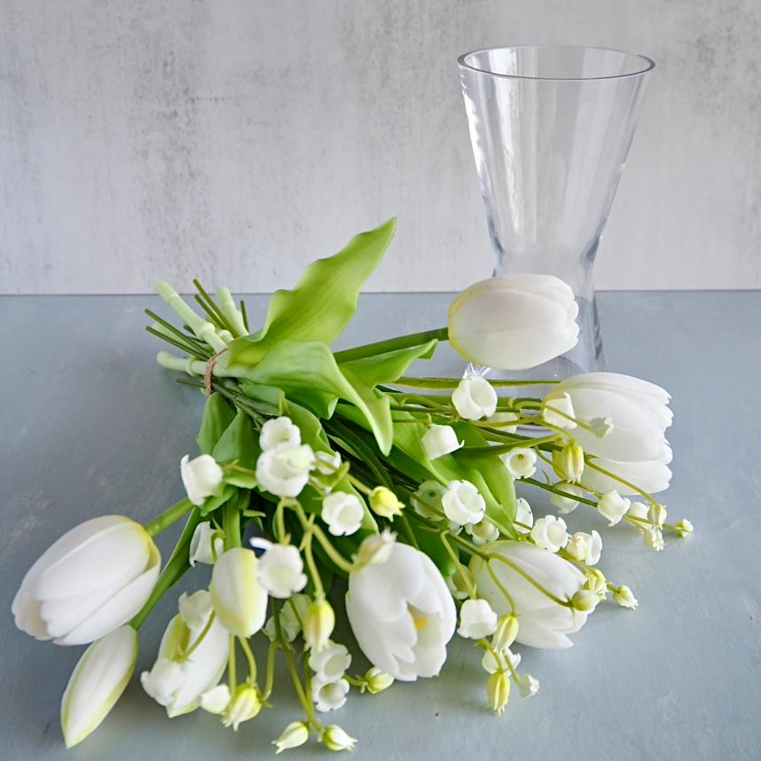 リアル造花チューリップとスズランのブーケアレンジ | 5枚目