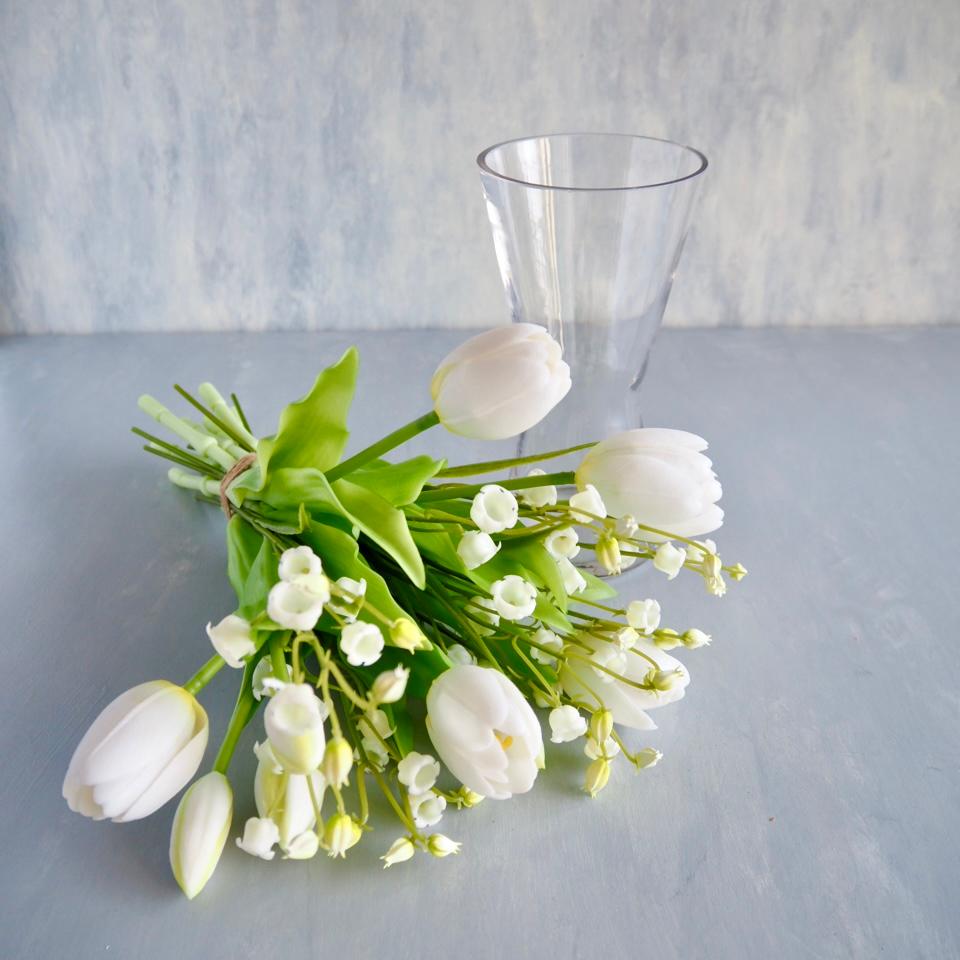 リアル造花チューリップとスズランのブーケアレンジ | 6枚目