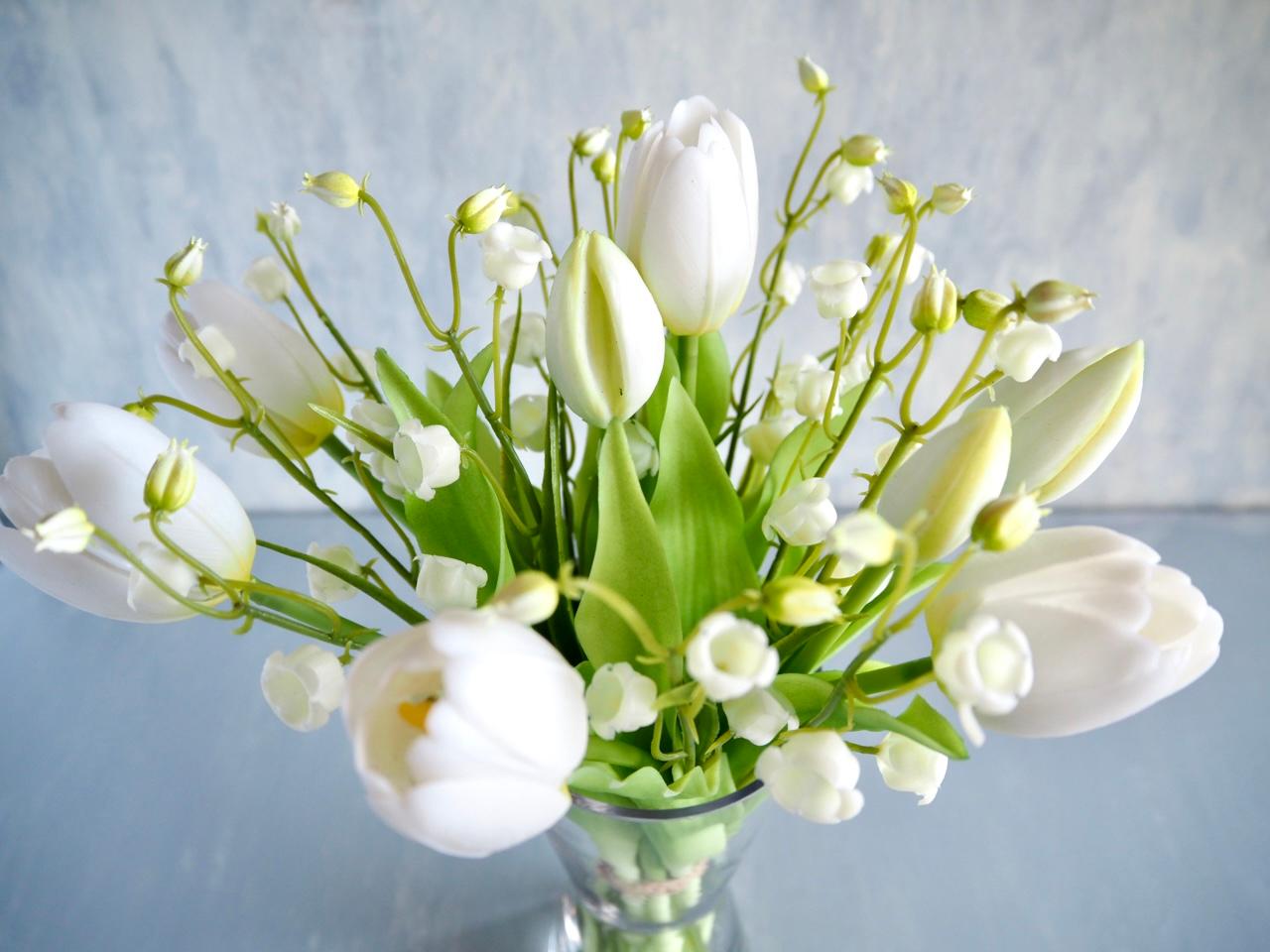 リアル造花チューリップとスズランのブーケアレンジ | 9枚目